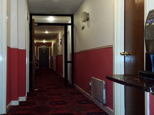 Red Lion Hotel Tredegar Exteriör bild